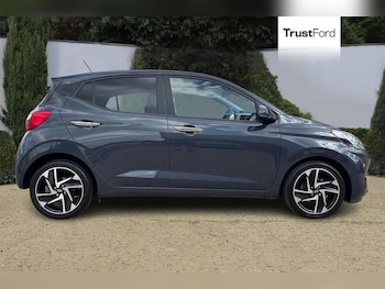 Used Hyundai i10 2024 for sale - 79617405: Photo