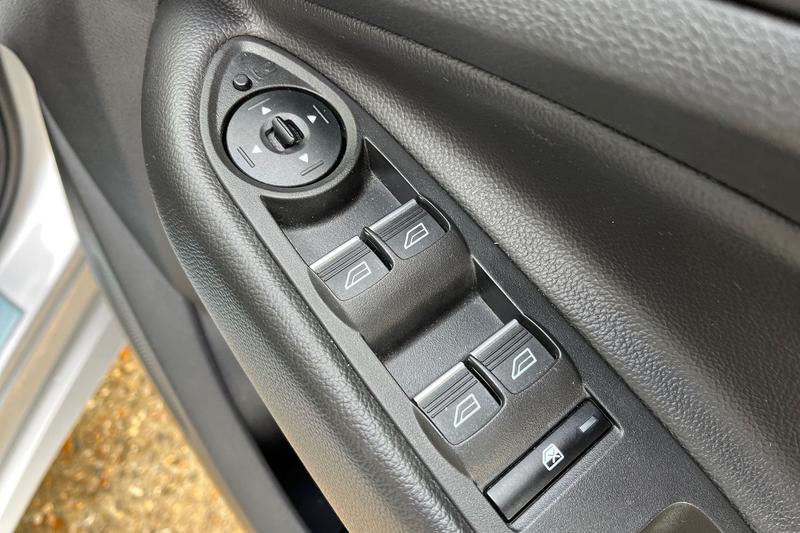 Used Ford Kuga 2017 for sale - 77375999: Photo 16