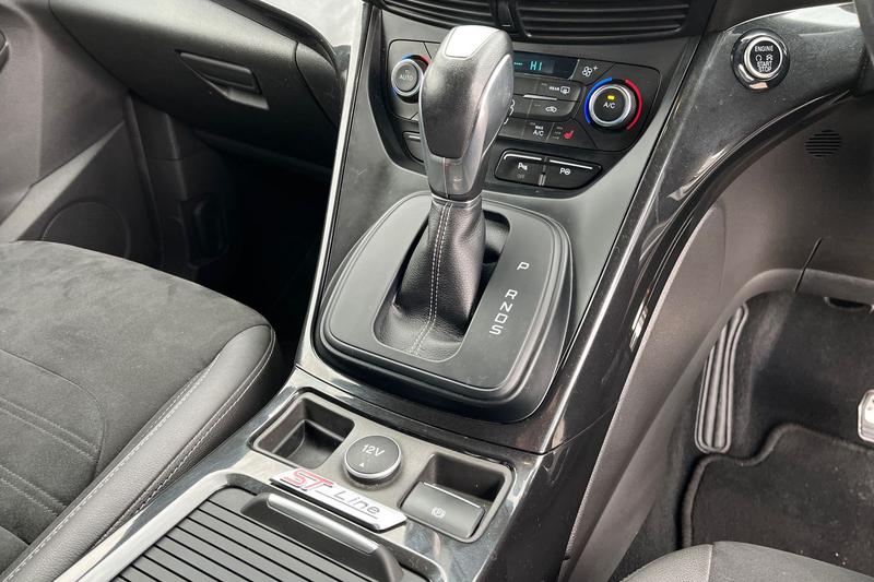 Used Ford Kuga 2017 for sale - 77375999: Photo 32