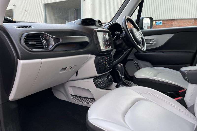 Used Jeep Renegade 2021 for sale - 77498023: Photo 18