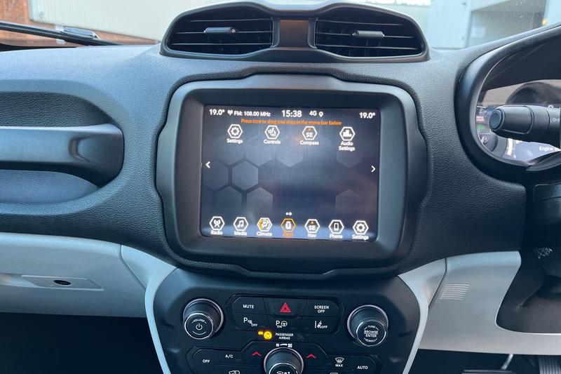 Used Jeep Renegade 2021 for sale - 77498023: Photo 34