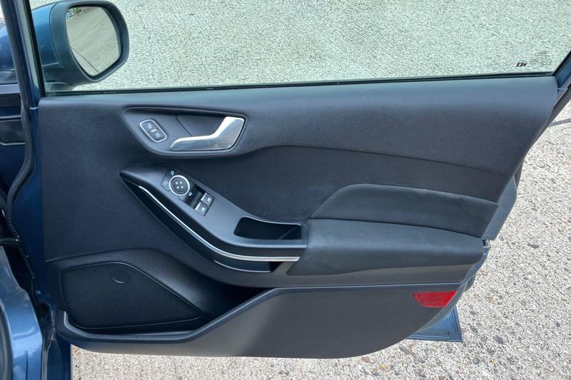 Used Ford Fiesta 2018 for sale - 76382028: Photo 40