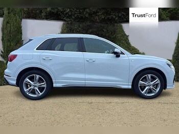 Used Audi Q3 undefined for sale - 77186900: Photo