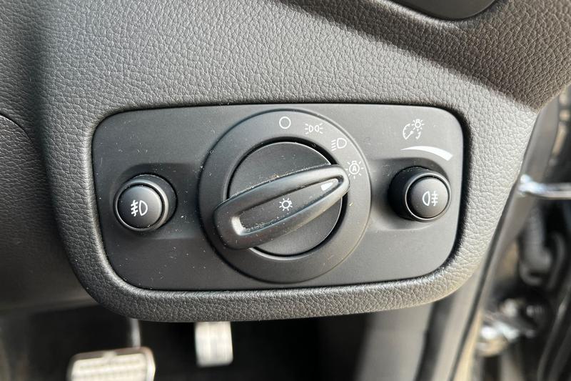 Used Ford Kuga 2017 for sale - 77570729: Photo 28