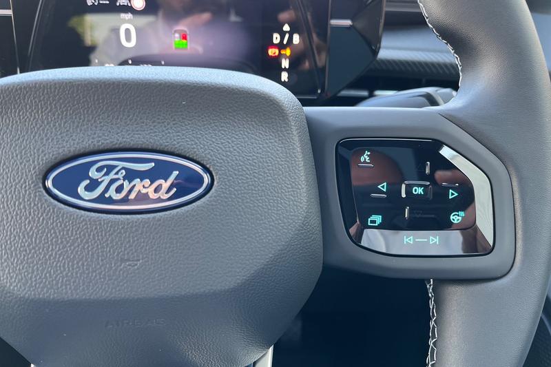 Used Ford Explorer 2025 for sale - 76803354: Photo 36