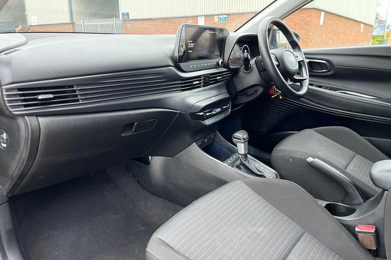 Used Hyundai i20 2022 for sale - 77064020: Photo 18