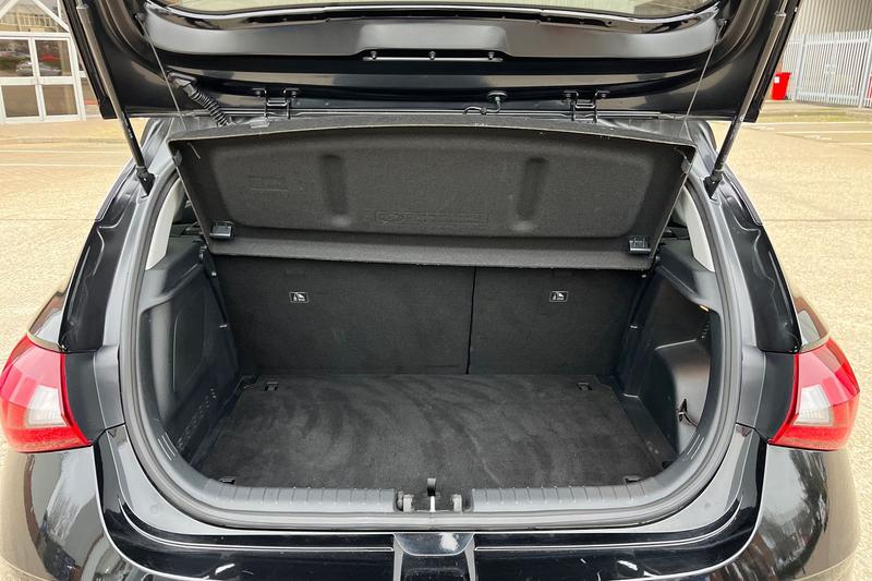 Used Hyundai i20 2022 for sale - 77064020: Photo 21