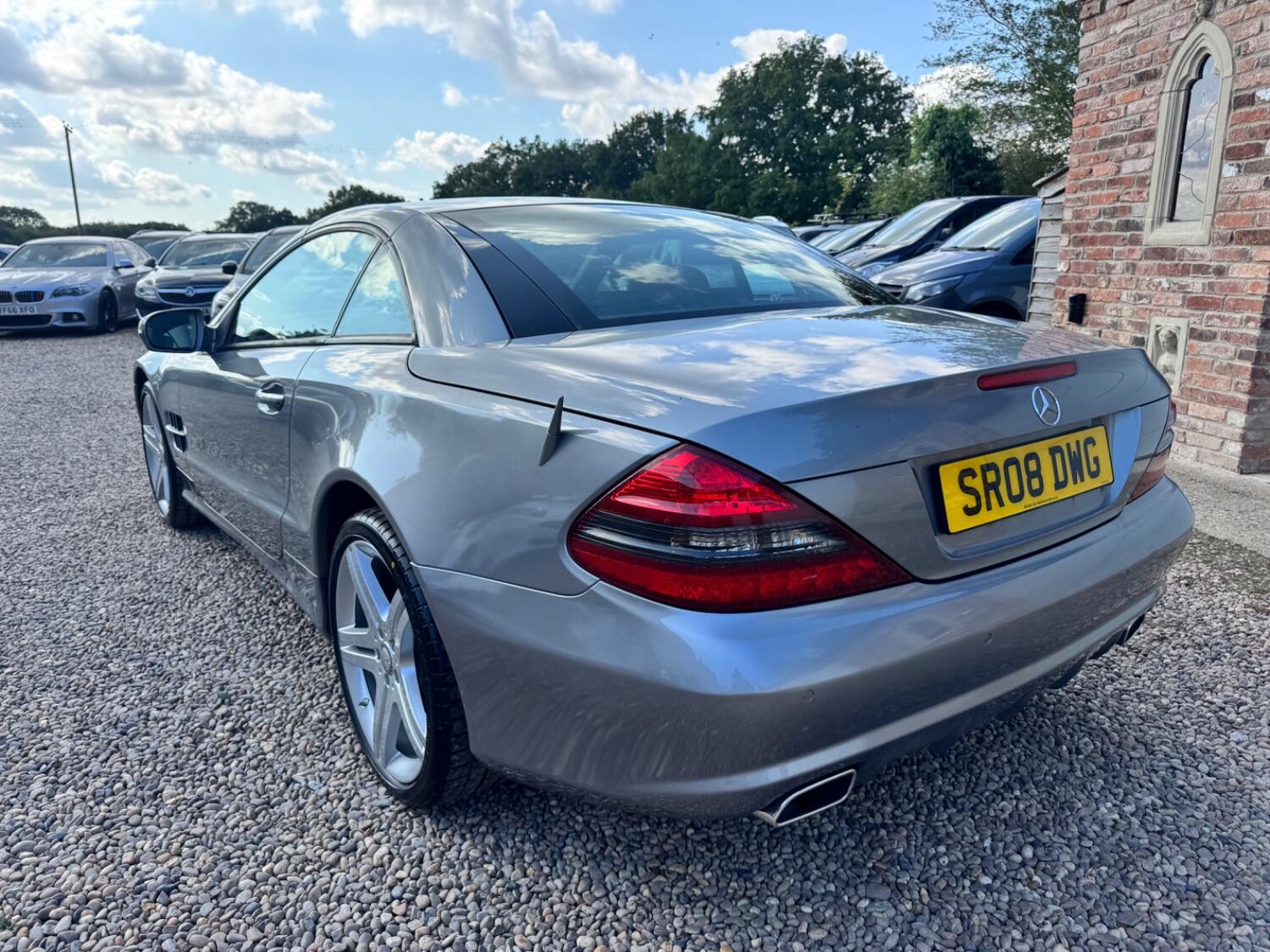 Used Mercedes-Benz SL 2008 for sale - 76794117: Photo 12