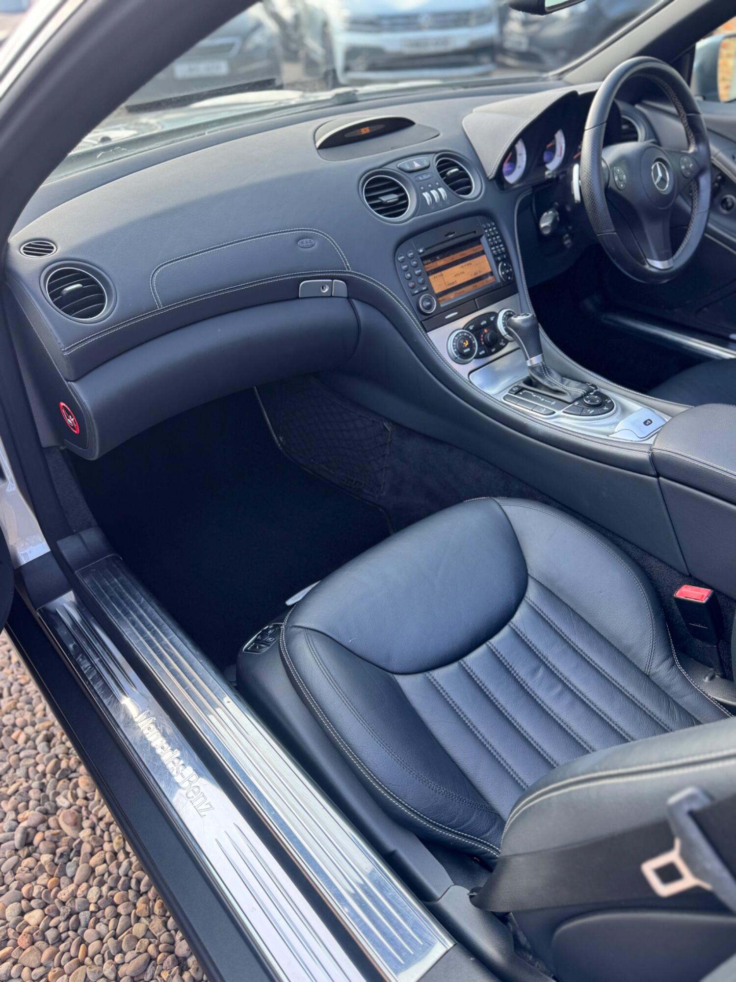 Used Mercedes-Benz SL 2008 for sale - 76794117: Photo 17