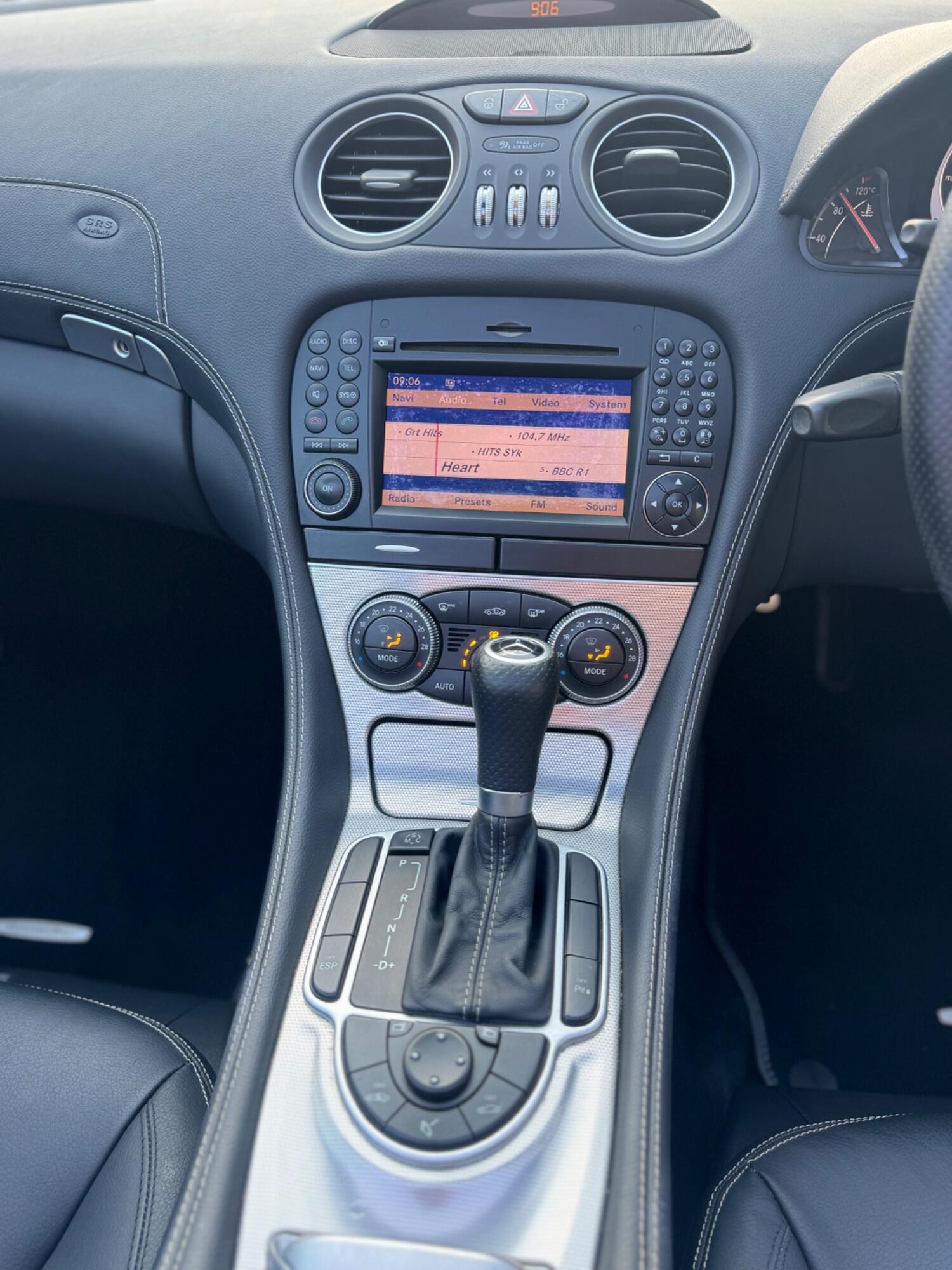 Used Mercedes-Benz SL 2008 for sale - 76794117: Photo 23