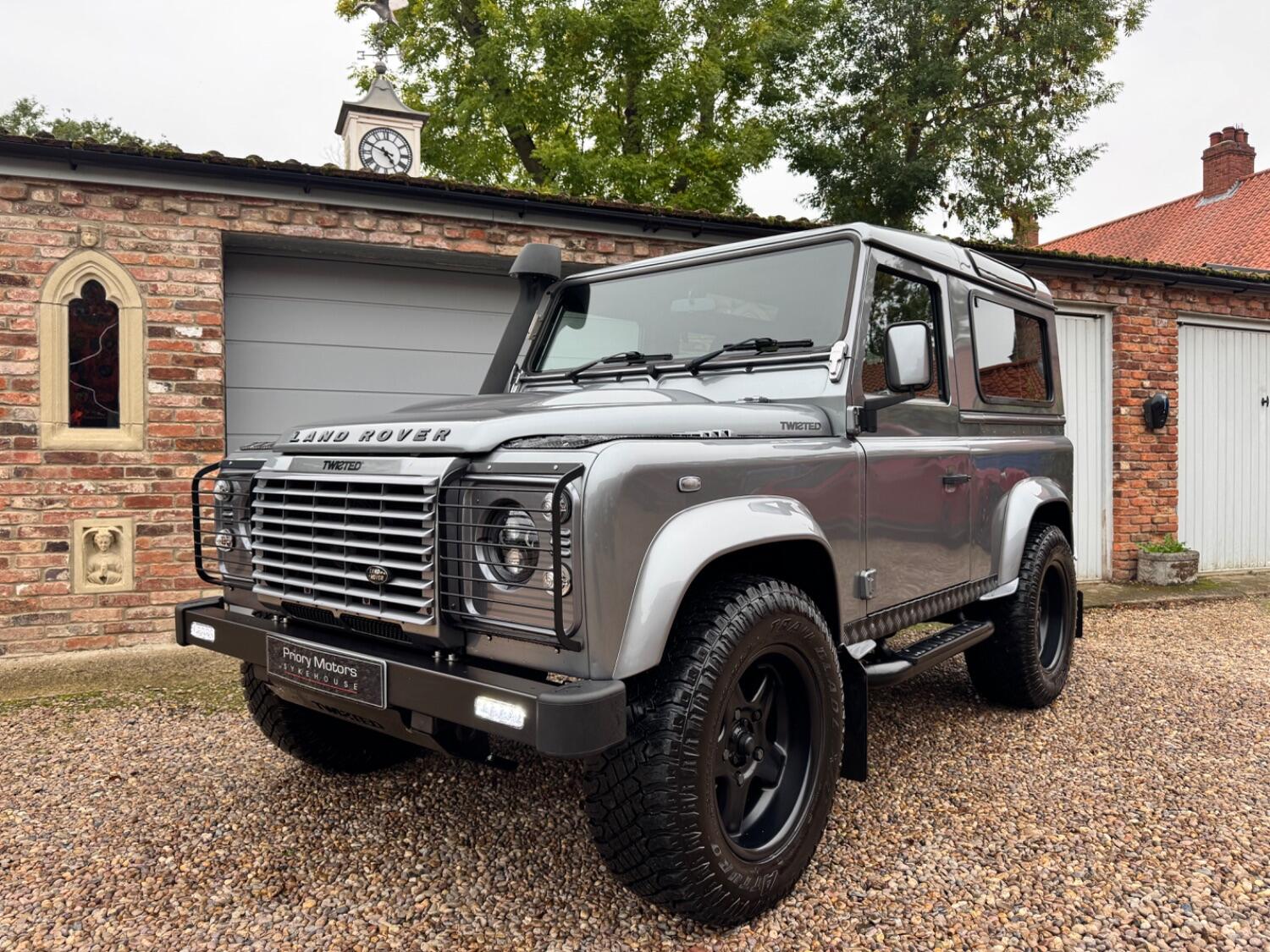 Used Land Rover Defender 90 2013 for sale - 76281438: Photo 1