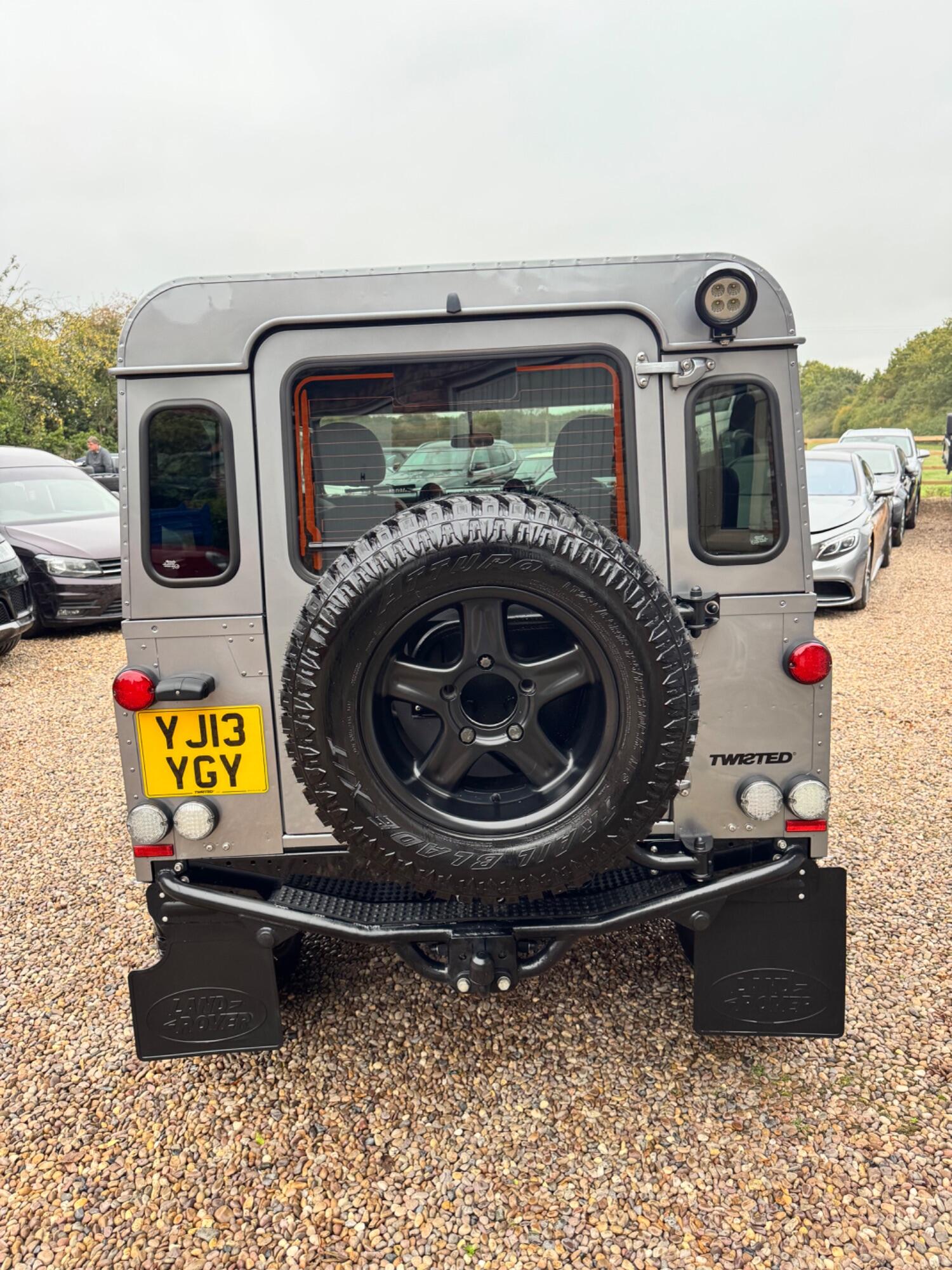 Used Land Rover Defender 90 2013 for sale - 76281438: Photo 11