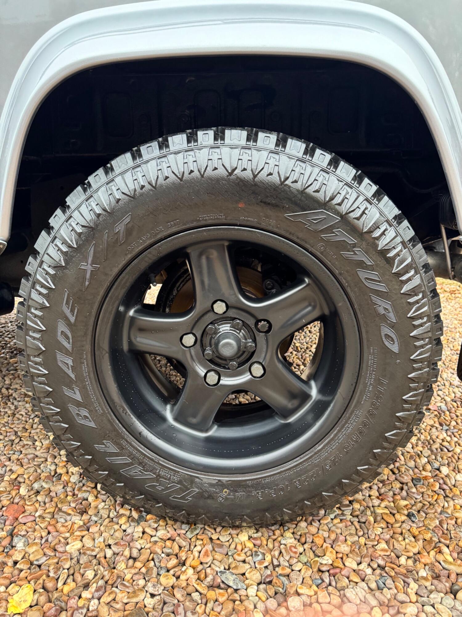 Used Land Rover Defender 90 2013 for sale - 76281438: Photo 14