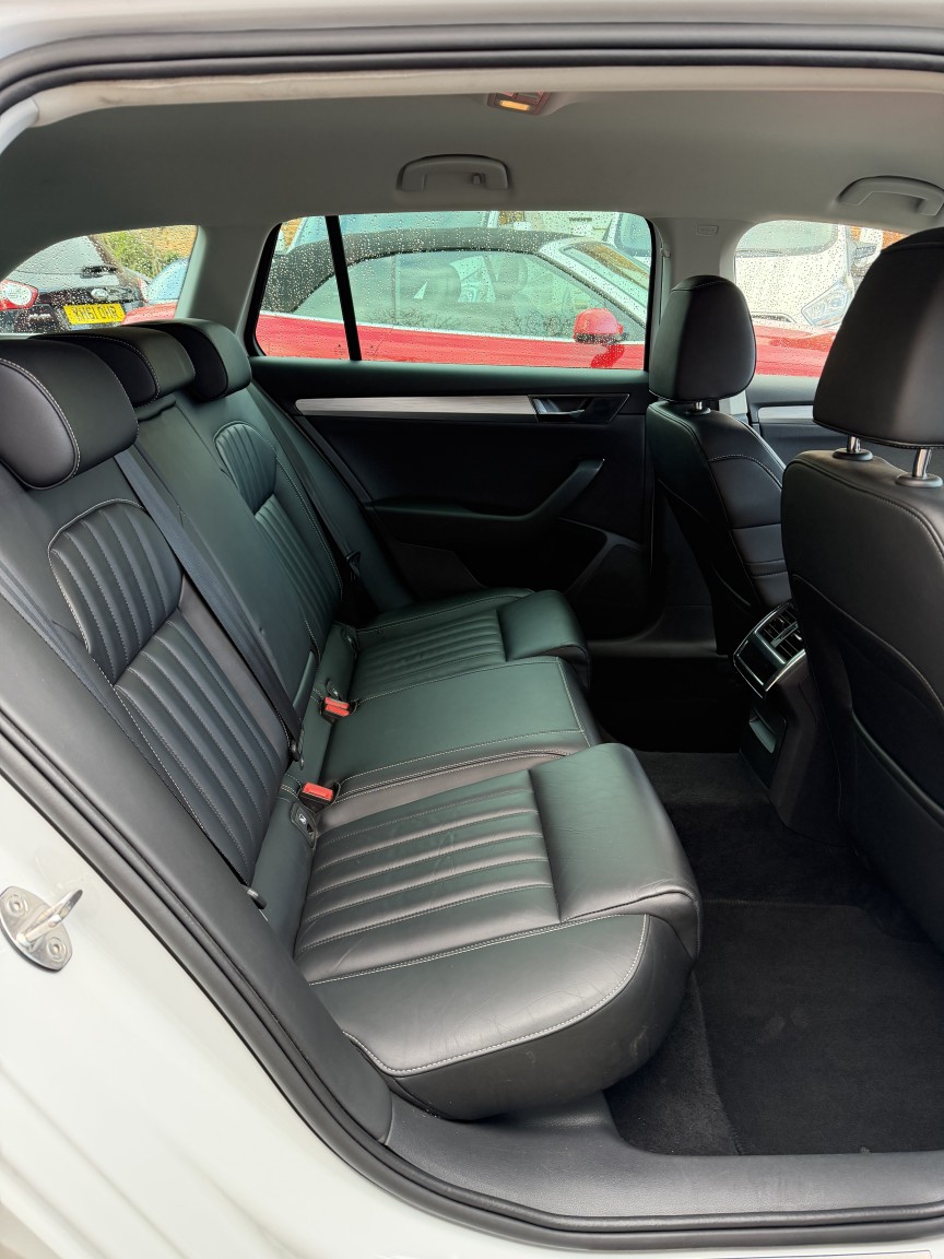 Used Skoda Superb 2022 for sale - 77649544: Photo 17