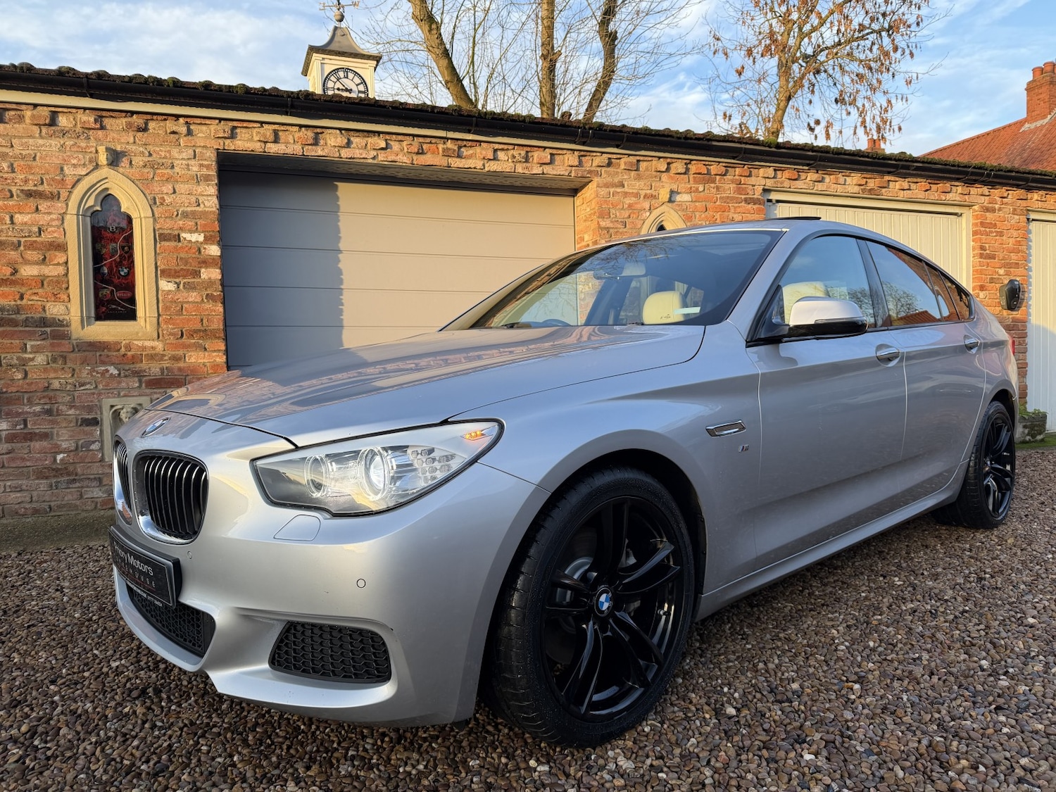 Used BMW 5 Series 2016 for sale - 76758842: Photo 1