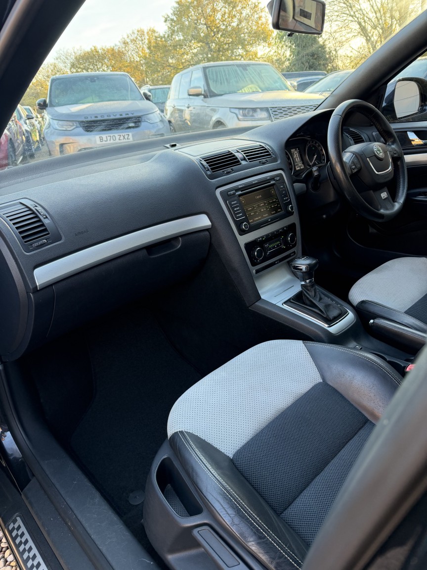 Used Skoda Octavia 2011 for sale - 76656064: Photo 14