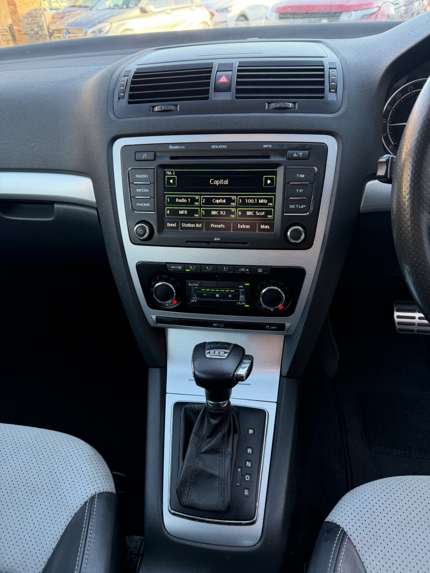 Used Skoda Octavia 2011 for sale - 76656064: Photo 21