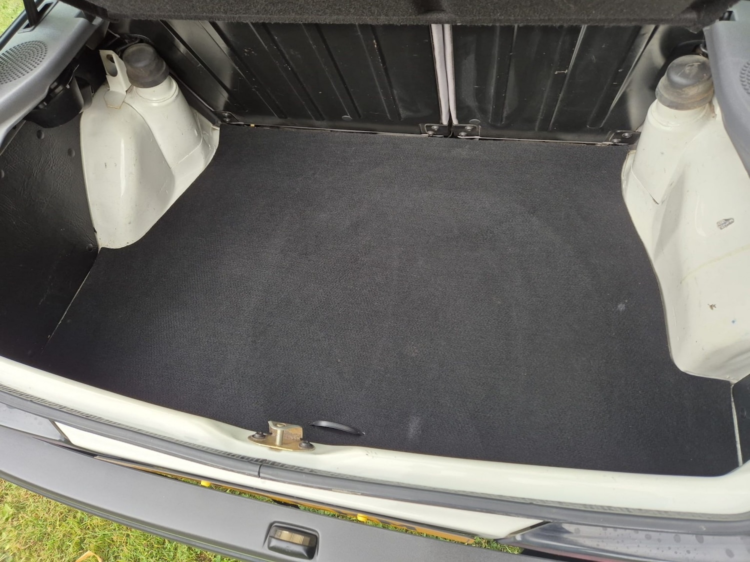 Used Ford Escort 1990 for sale - 77051605: Photo 14