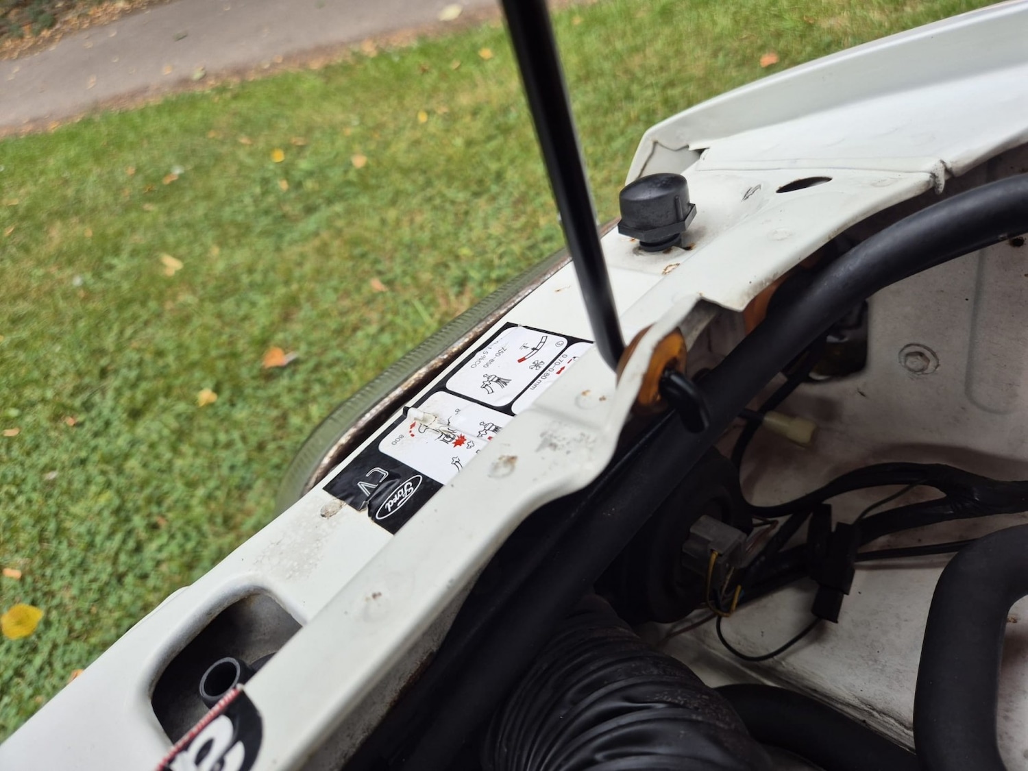 Used Ford Escort 1990 for sale - 77051605: Photo 25