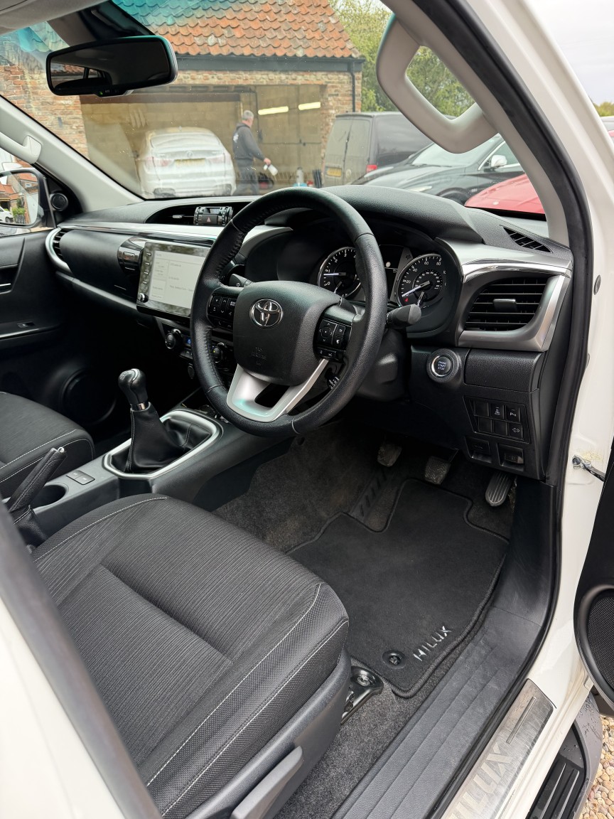 Used Toyota Hilux 2023 for sale - 78183045: Photo 19