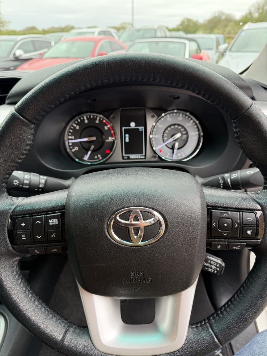 Used Toyota Hilux 2023 for sale - 78183045: Photo 23