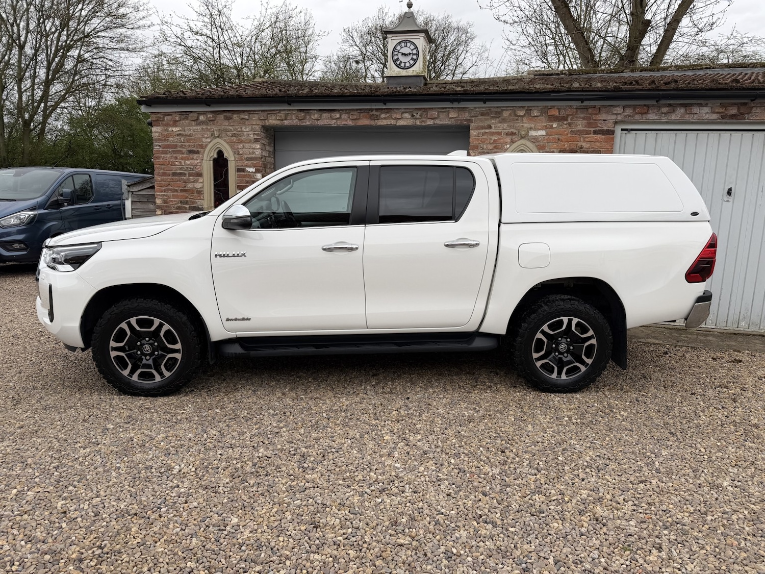 Used Toyota Hilux 2023 for sale - 78183045: Photo 4