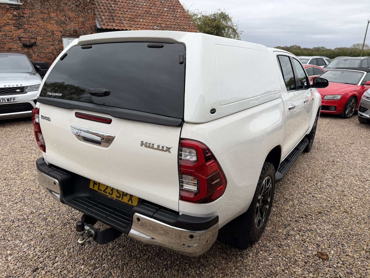 Used Toyota Hilux 2023 for sale - 78183045: Photo 9