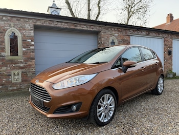 2013 - 1.0 Zetec 5dr