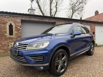 Used Volkswagen Touareg 2015 for sale - 77792762: Photo
