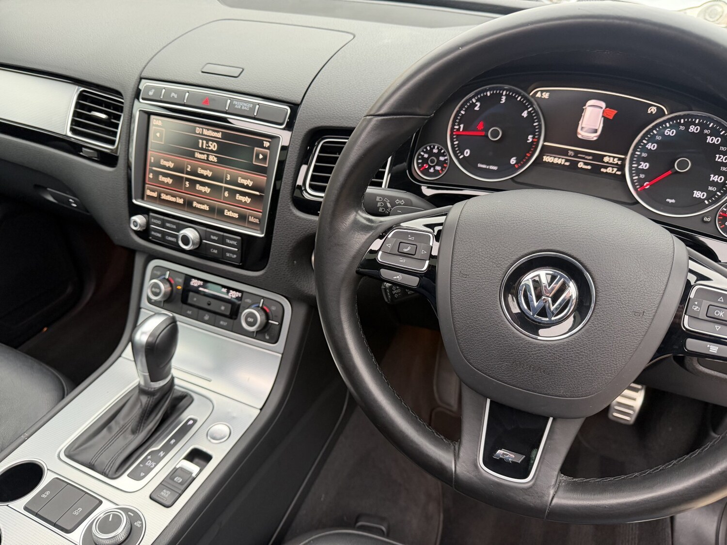 Used Volkswagen Touareg 2015 for sale - 77792762: Photo 21