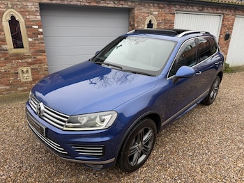 Used Volkswagen Touareg 2015 for sale - 77792762: Photo