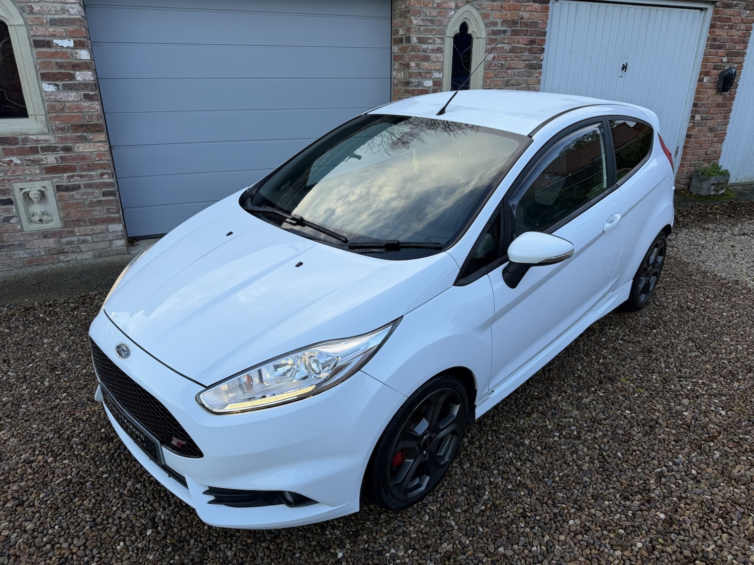 Used Ford Fiesta 2017 for sale - 77459955: Photo 2