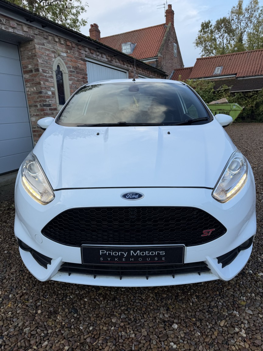 Used Ford Fiesta 2017 for sale - 77459955: Photo 6