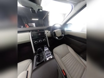 Used Land Rover Discovery 2018 for sale - 78433780: Photo