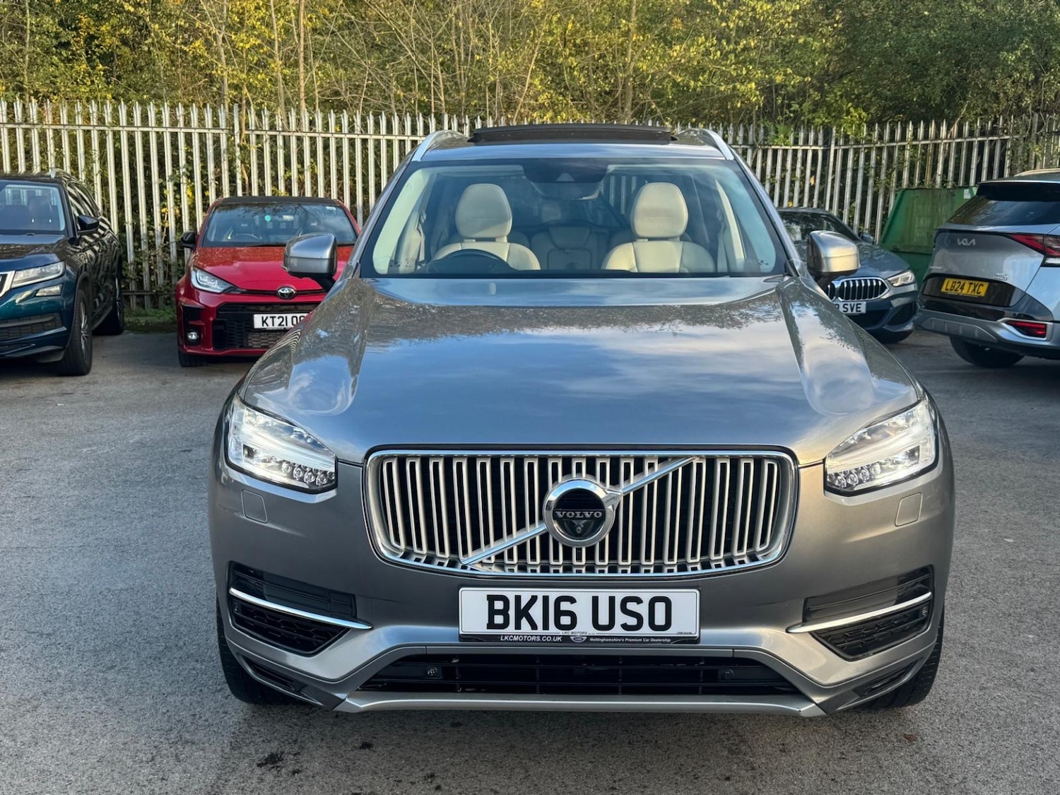 Used Volvo XC90 2016 for sale - 76376903: Photo 2