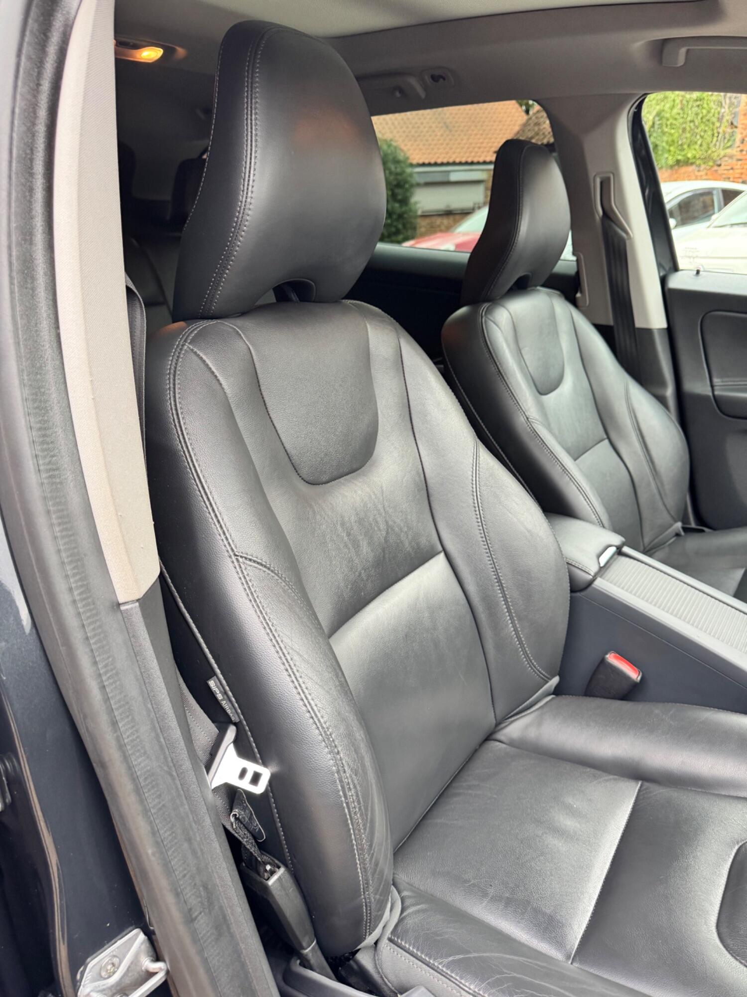 Used Volvo XC60 2015 for sale - 76324734: Photo 20