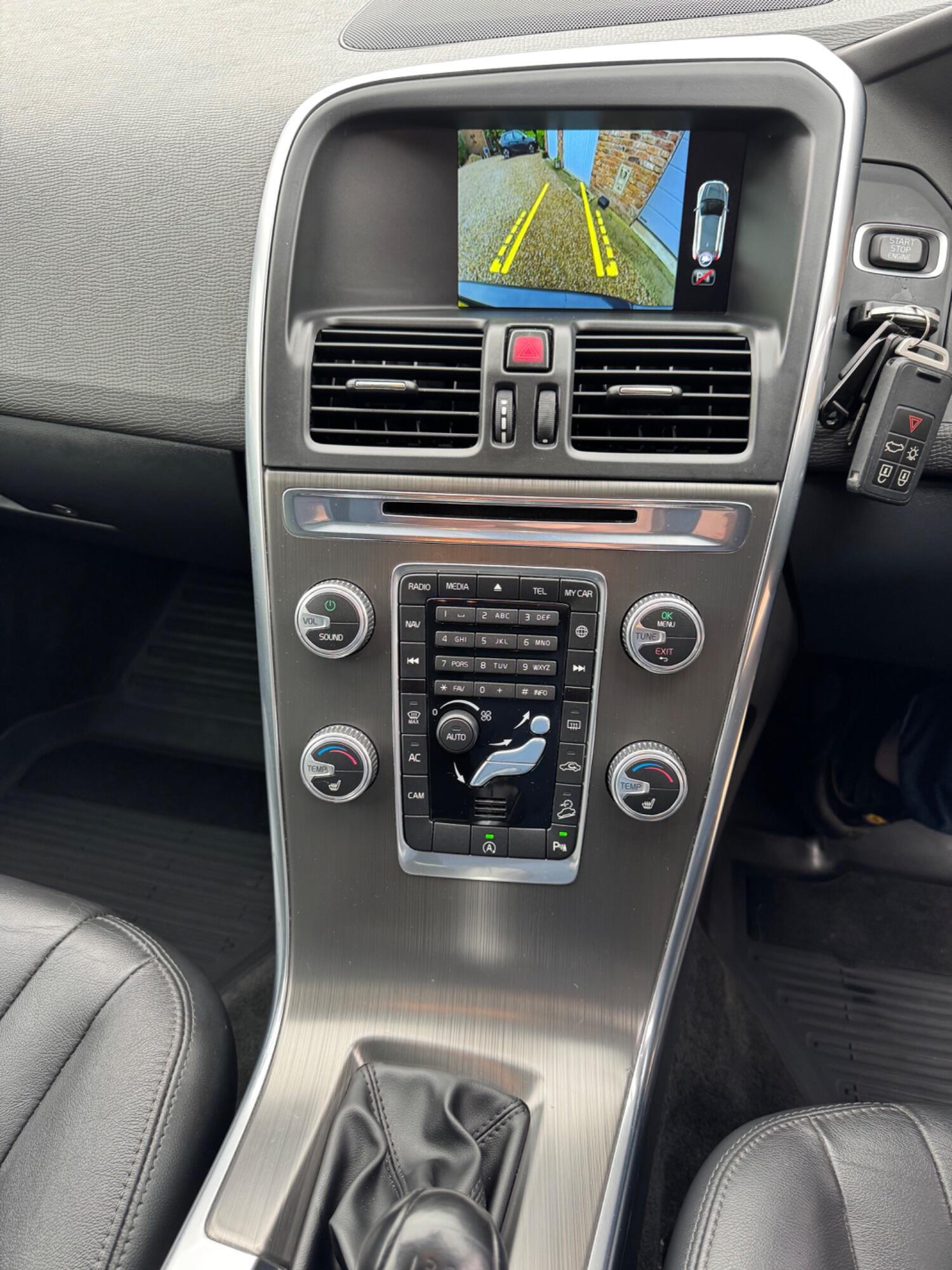 Used Volvo XC60 2015 for sale - 76324734: Photo 22