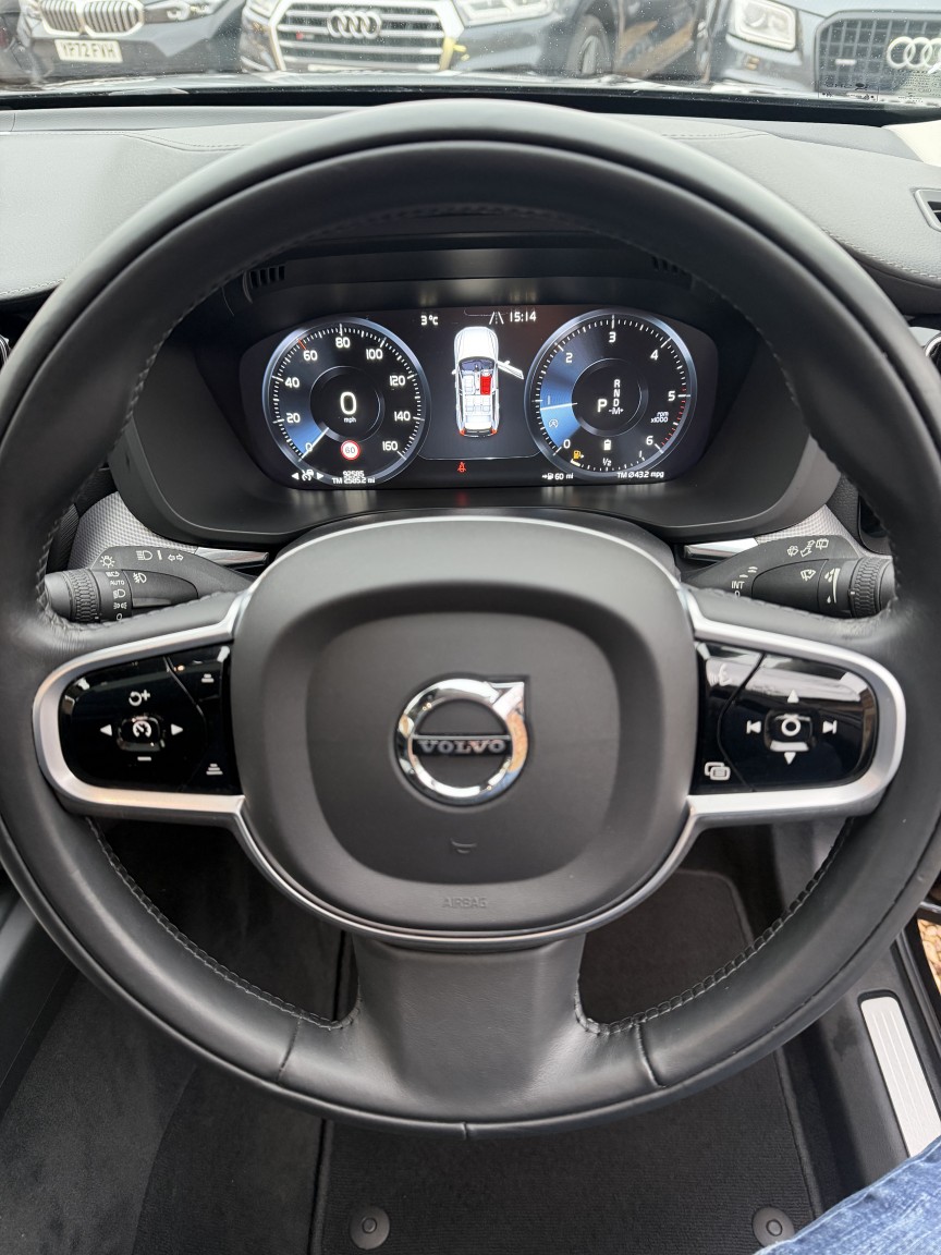 Used Volvo XC60 2020 for sale - 77329149: Photo 25