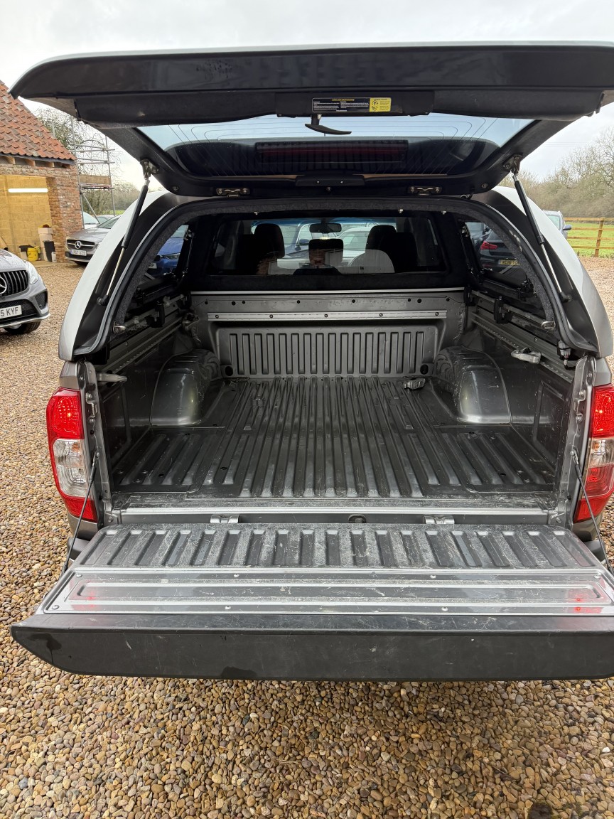 Used Nissan Navara 2018 for sale - 77129540: Photo 17