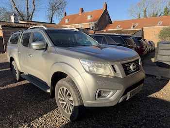 Used Nissan Navara 2018 for sale - 77129540: Photo