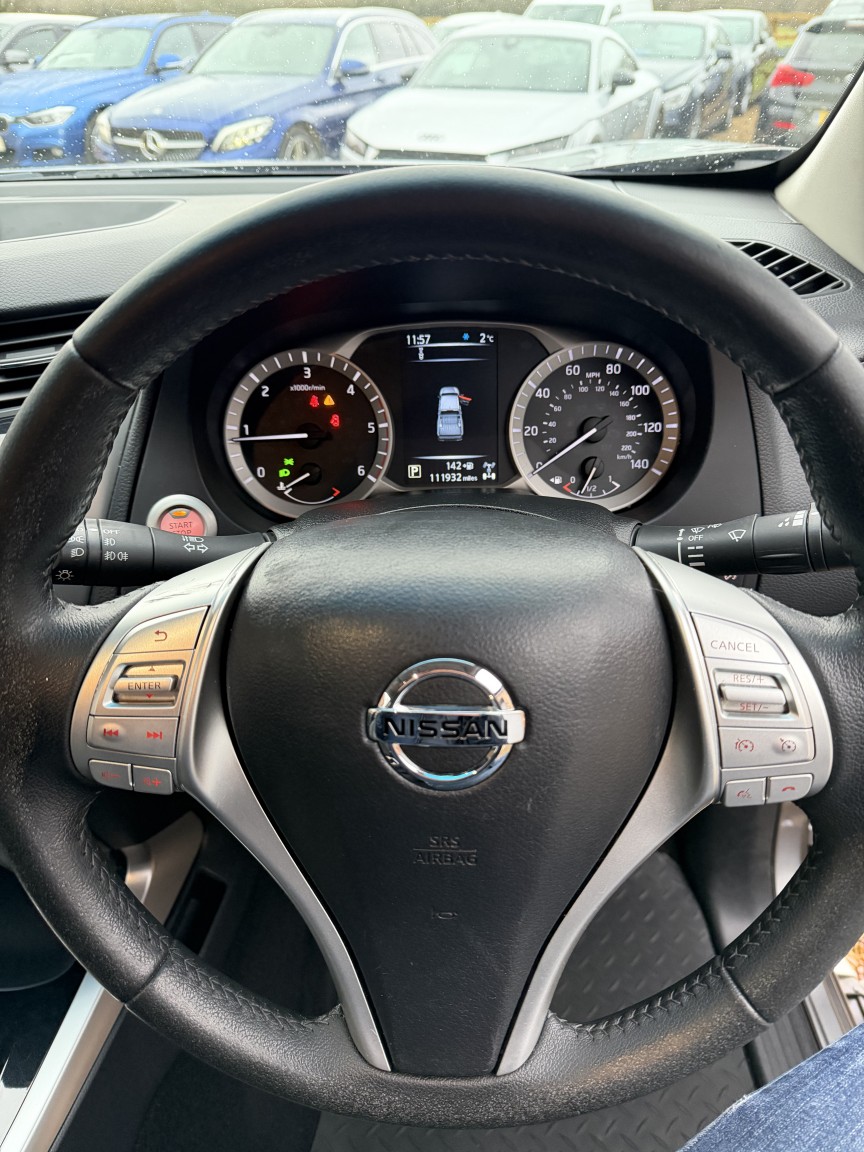 Used Nissan Navara 2018 for sale - 77129540: Photo 24