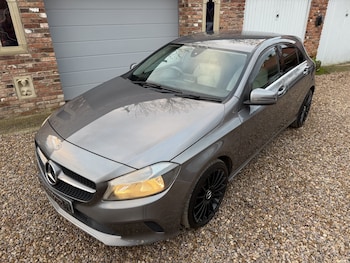 Used Mercedes-Benz A-Class 2017 for sale - 76777038: Photo