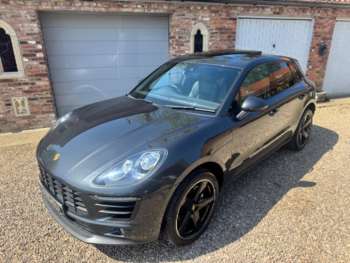 Used Porsche Macan 2017 for sale - 74530599: Photo