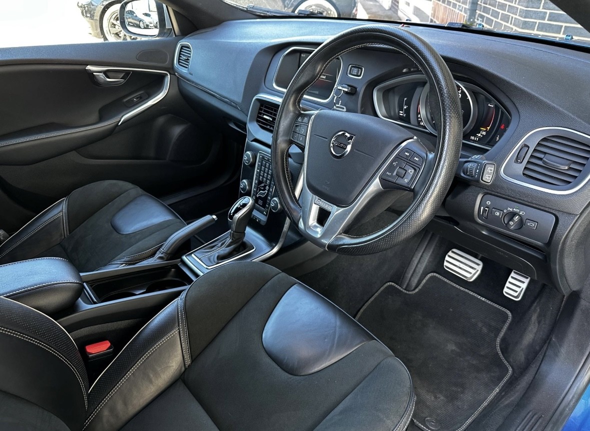 Used Volvo V60 2016 for sale - 78070484: Photo 5