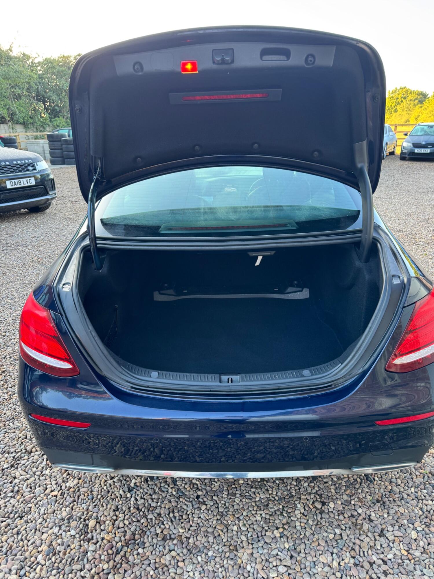 Used Mercedes-Benz E Class 2017 for sale - 75904344: Photo 16