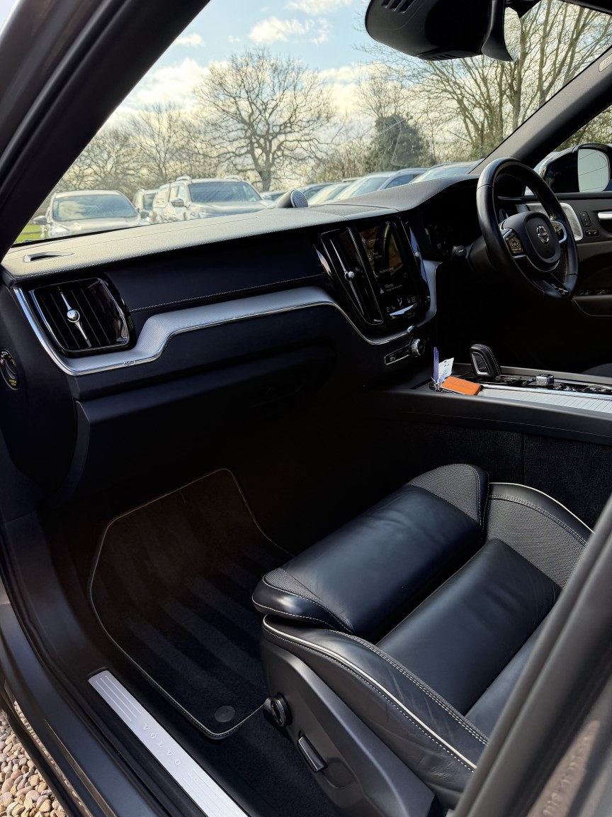 Used Volvo XC60 2021 for sale - 77643805: Photo 15