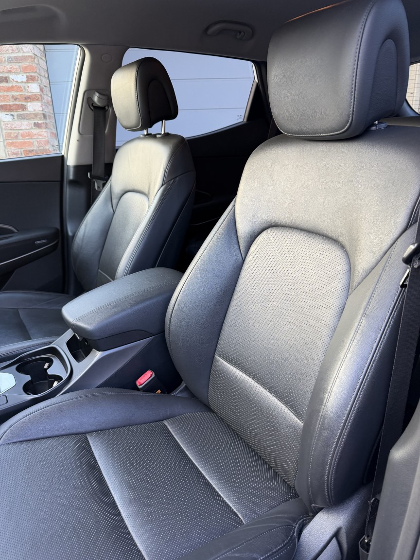 Used Hyundai Santa Fe 2017 for sale - 76525759: Photo 16