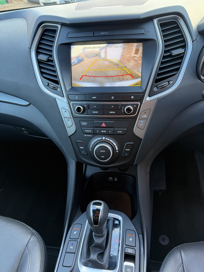 Used Hyundai Santa Fe 2017 for sale - 76525759: Photo 23