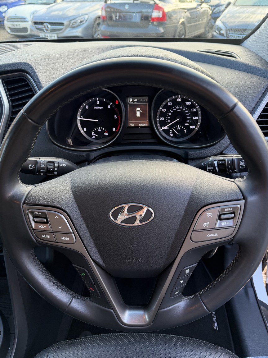 Used Hyundai Santa Fe 2017 for sale - 76525759: Photo 24