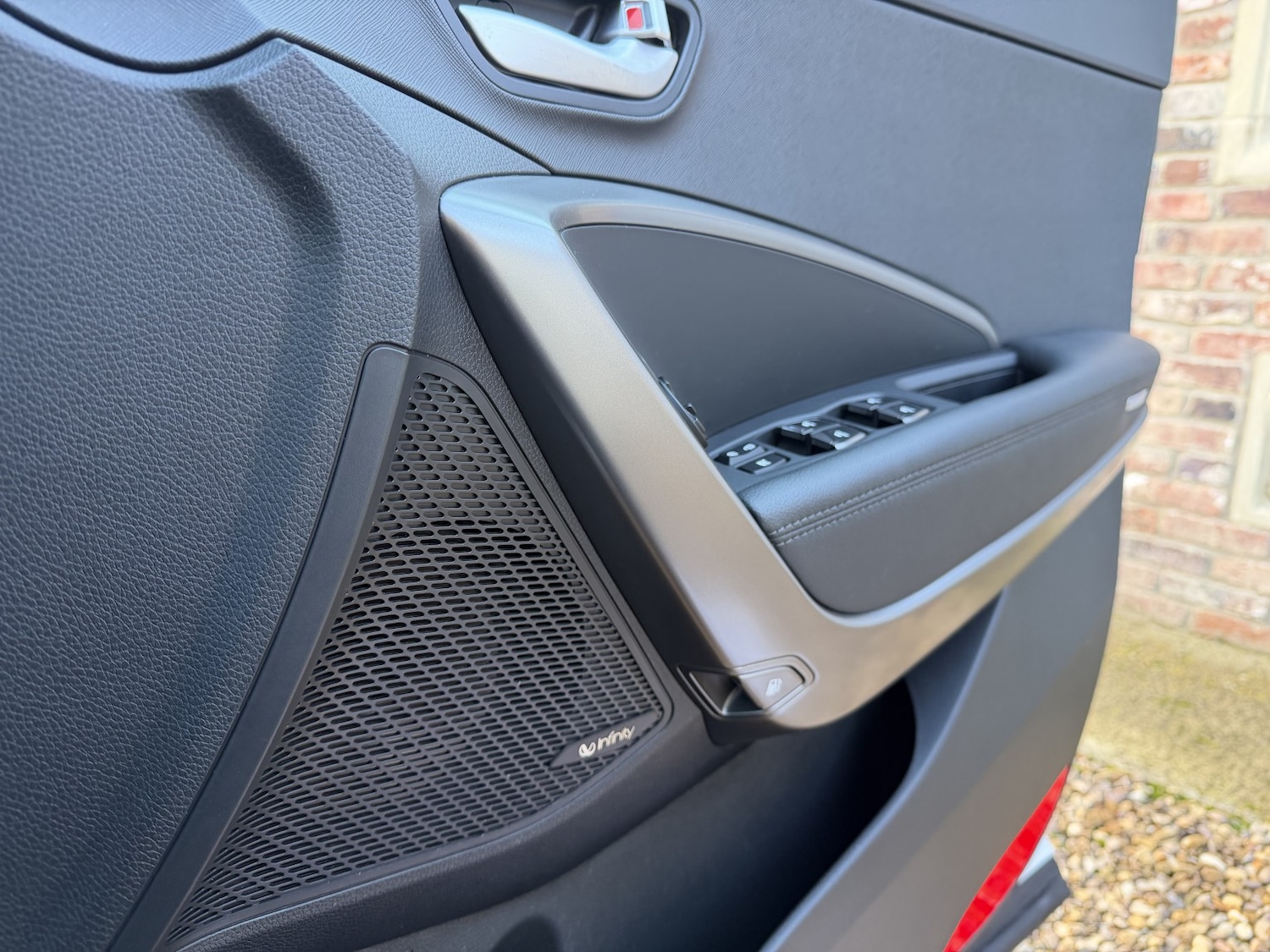 Used Hyundai Santa Fe 2017 for sale - 76525759: Photo 25